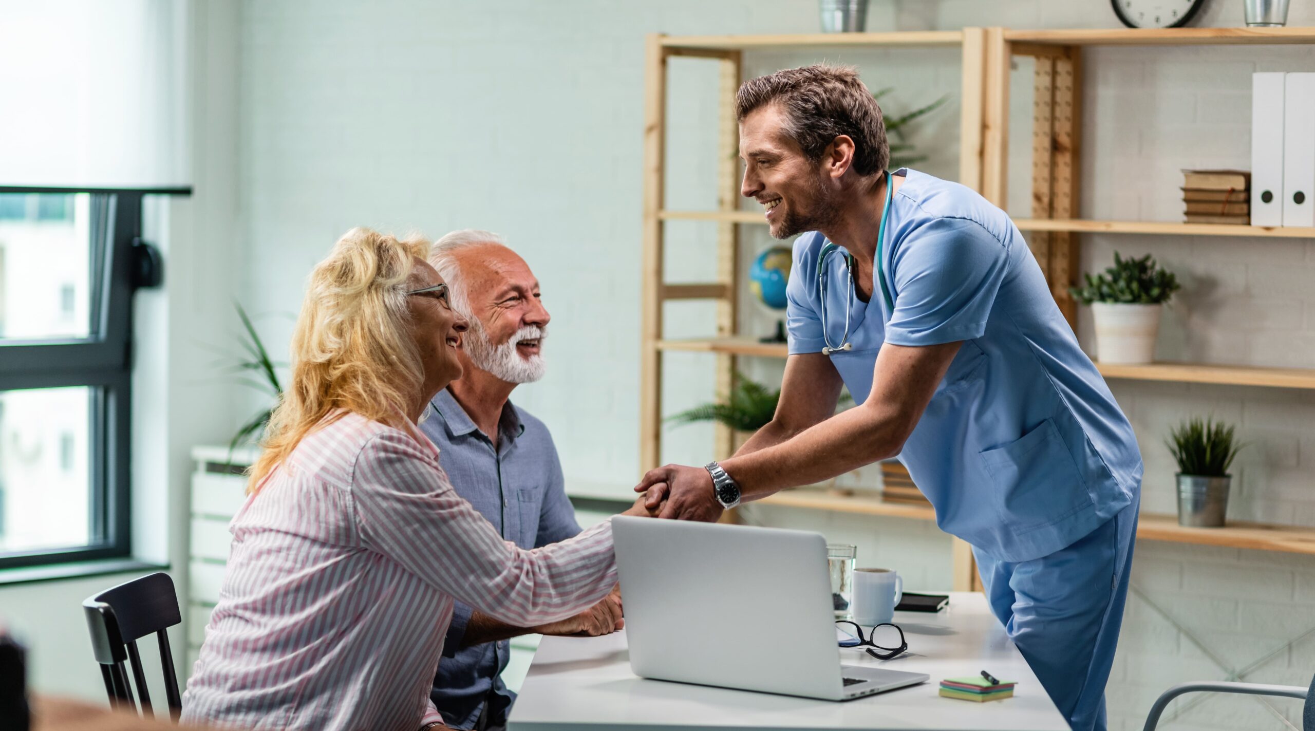 médico melhorando sua comunicação com os pacientes