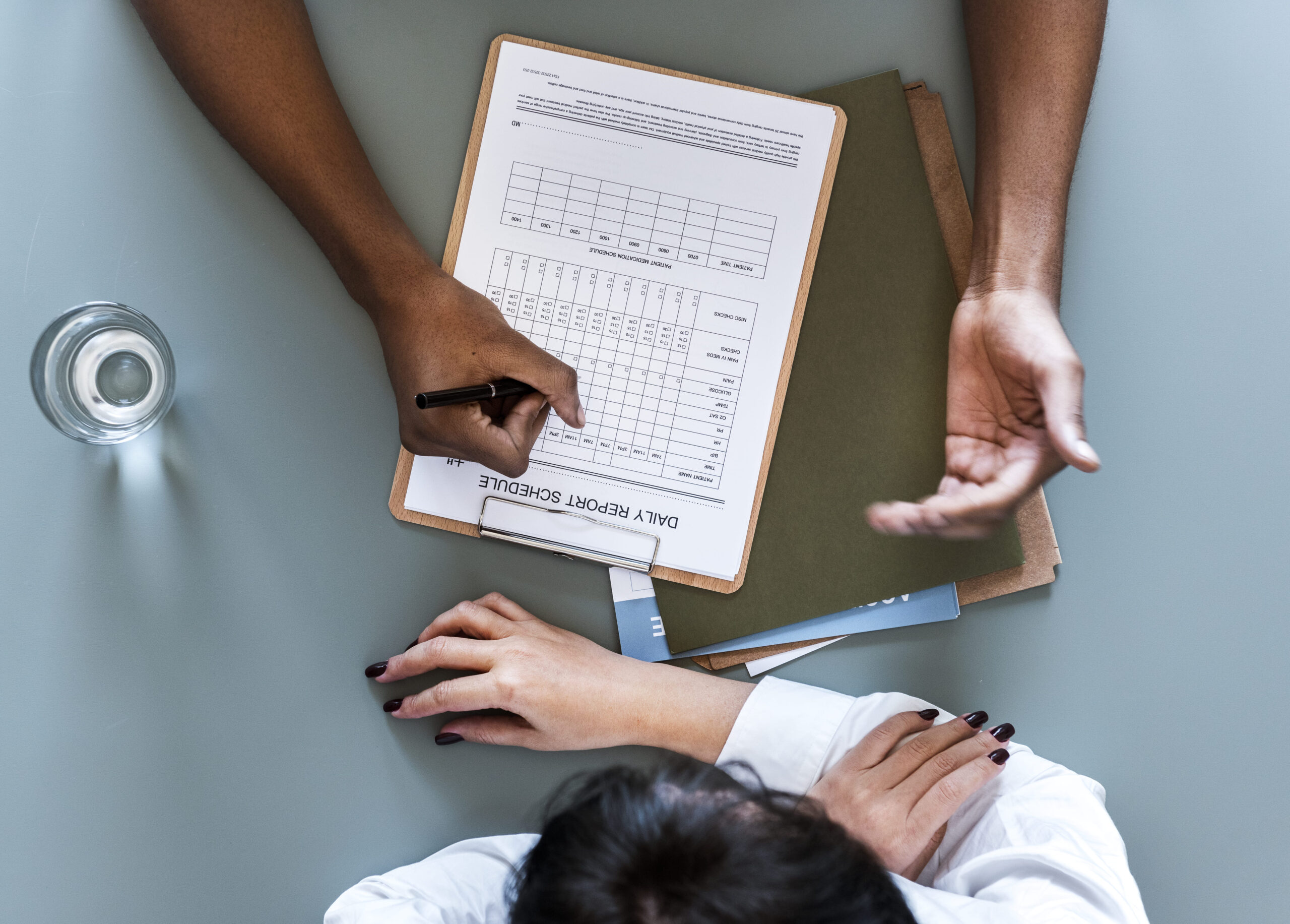 paciente fazendo um cadastro pré-consulta